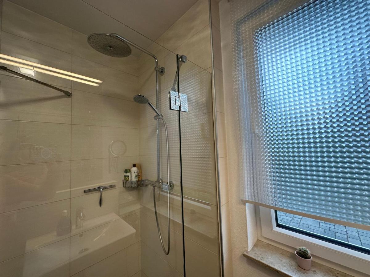 Traumhafte Haushaelfte Mit Kamin, Garten & Whirlpool Apartment Berlin Luaran gambar
