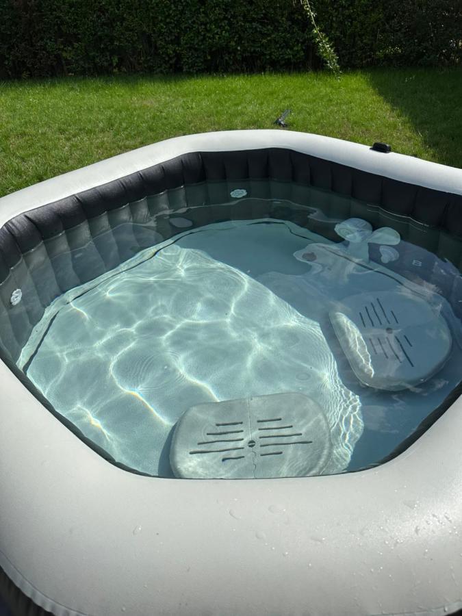 Traumhafte Haushaelfte Mit Kamin, Garten & Whirlpool Apartment Berlin Luaran gambar